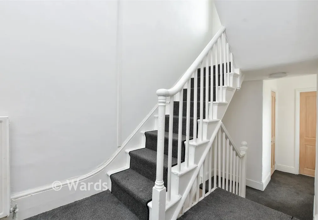 Landing - Clifton Gardens, Margate, Kent - Wards of Kent