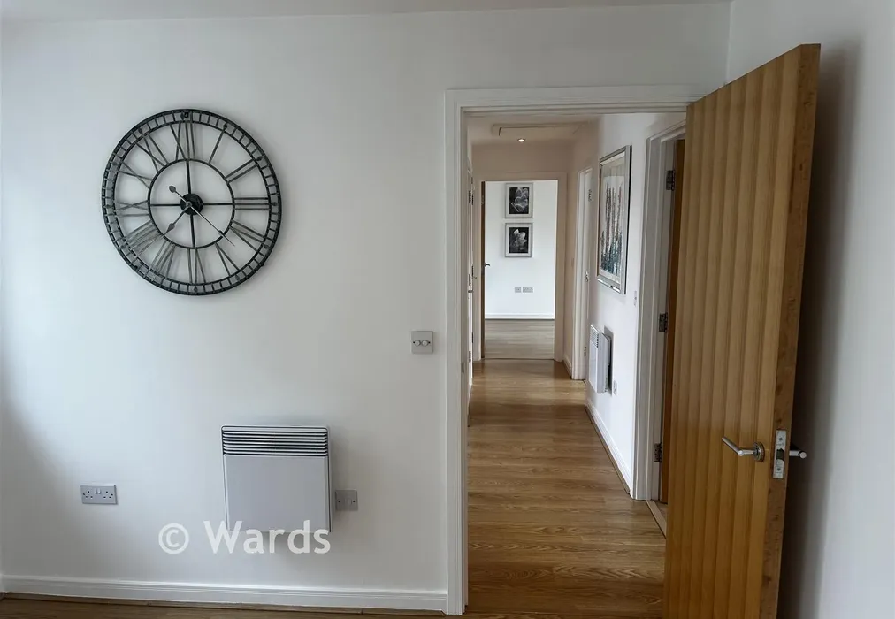 Hallway - Lambe Close, Snodland, Kent - Wards of Kent
