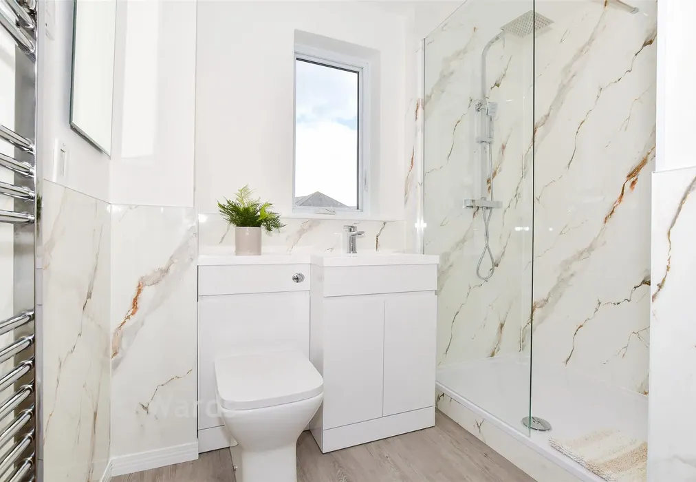Shower Room - Lambe Close, Snodland, Kent - Wards of Kent