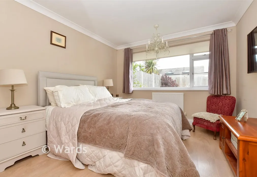 Bedroom 1 - Windermere Avenue, Ramsgate, Kent - Wards of Kent