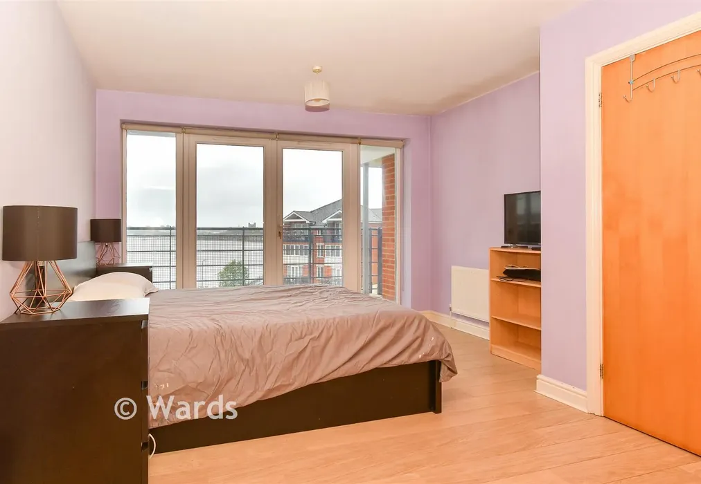Bedroom 1 - Shelley Rise, Rochester, Kent - Wards of Kent