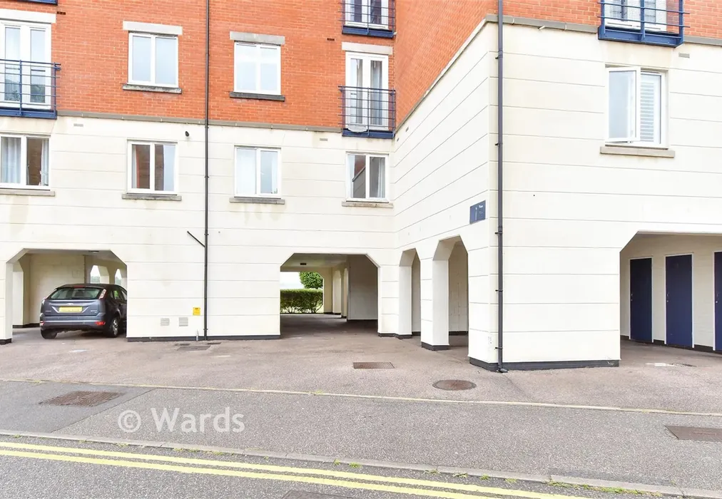 Driveway/Parking - Shelley Rise, Rochester, Kent - Wards of Kent