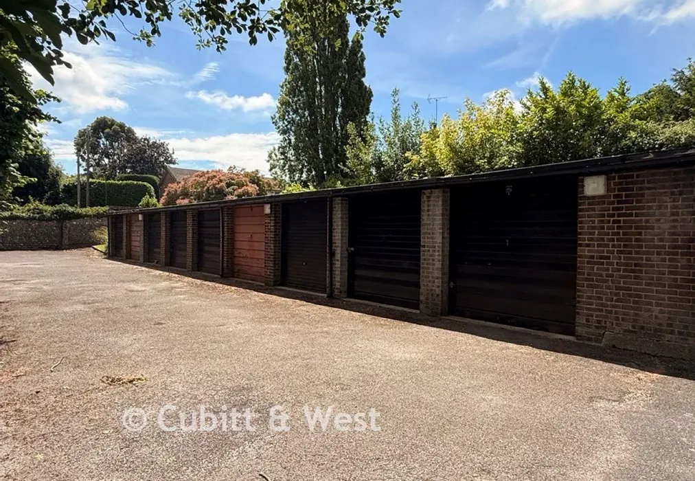 Garage - Dial Close, Barnham, West Sussex - Wards of Kent