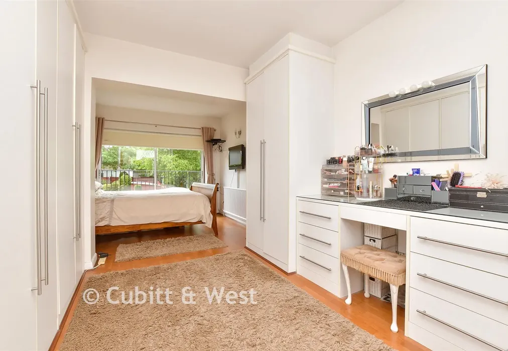Bedroom 1 - Harefield Avenue, South Cheam, Surrey - Wards of Kent