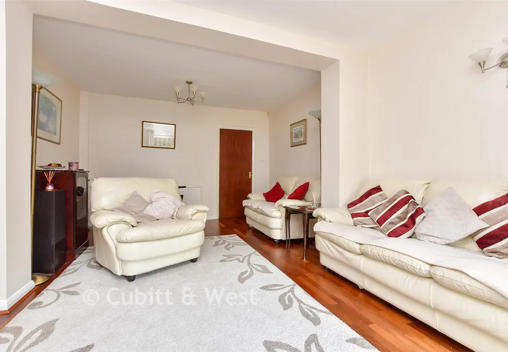 Living Room - Harefield Avenue, South Cheam, Surrey - Wards of Kent