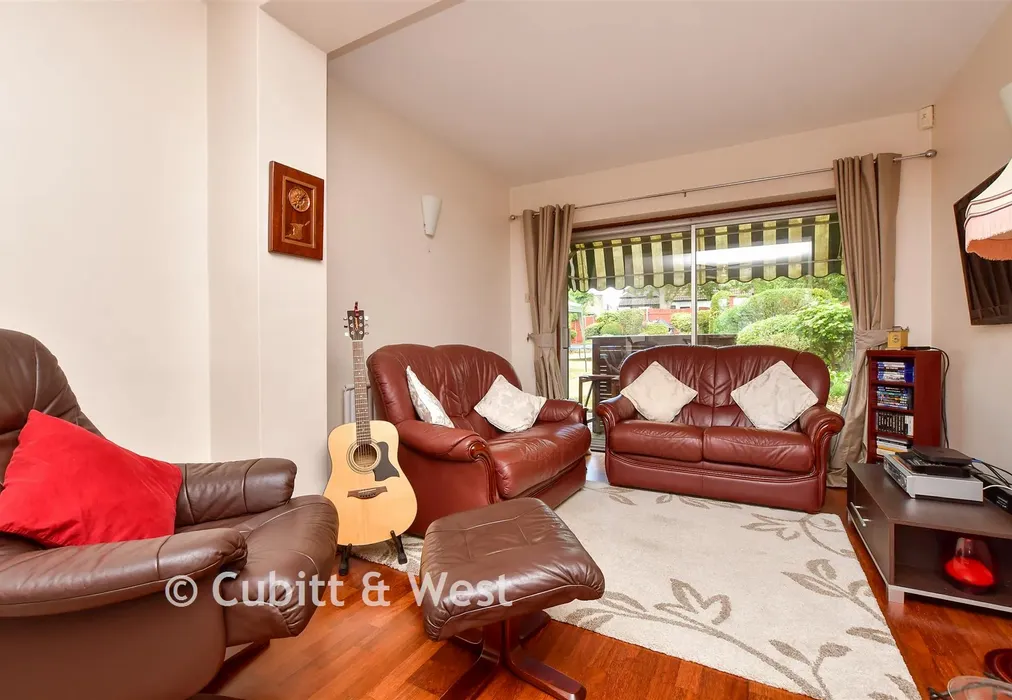 Dining Room - Harefield Avenue, South Cheam, Surrey - Wards of Kent