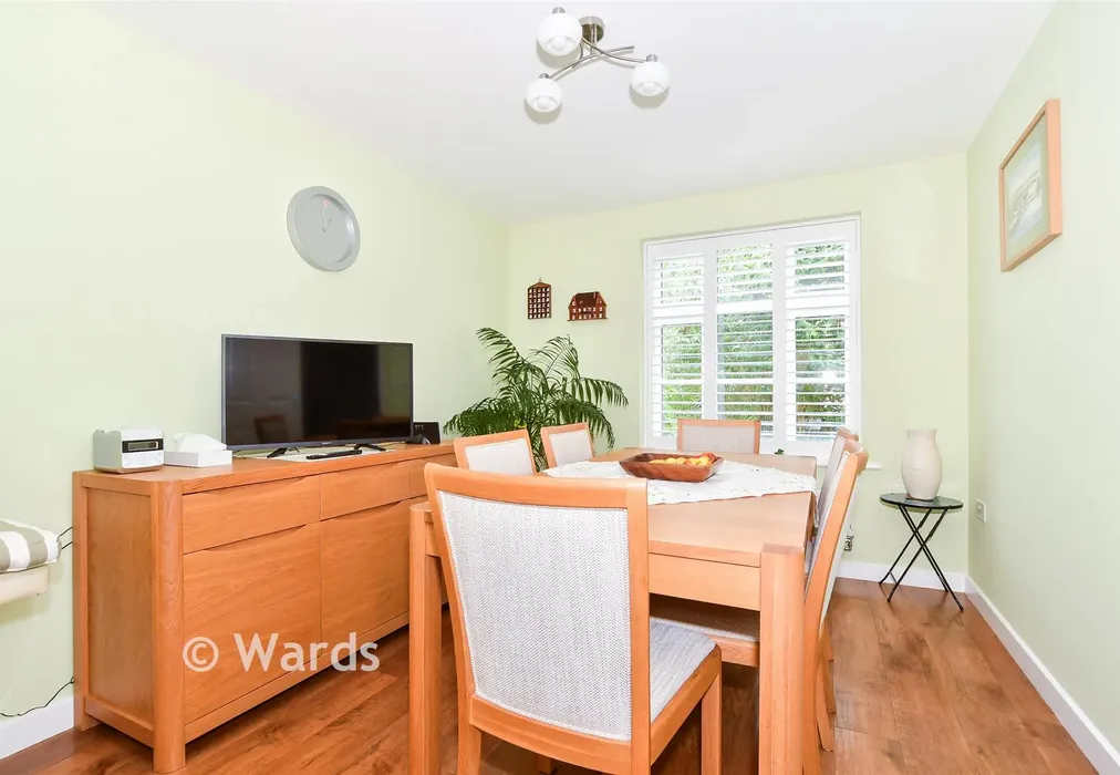 Dining Room - The Farrows, Maidstone, Kent - Wards of Kent
