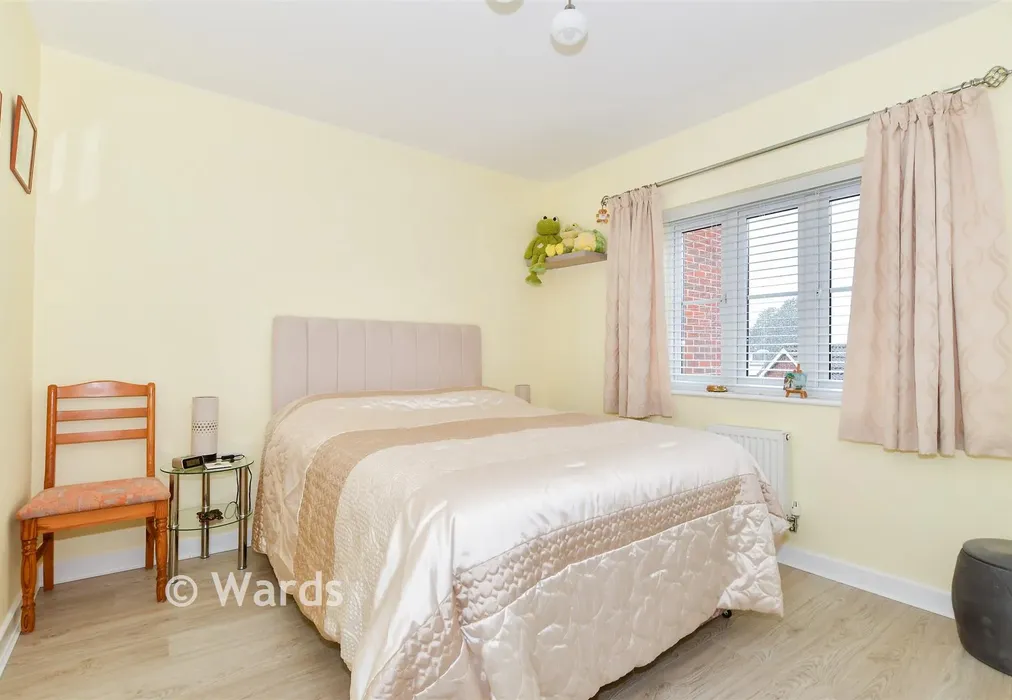 Bedroom 2 - The Farrows, Maidstone, Kent - Wards of Kent
