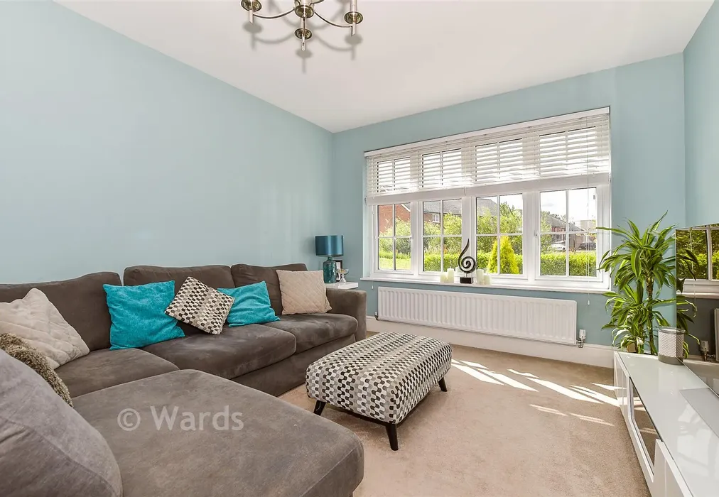 Lounge - Little Threads, Maidstone, Kent - Wards of Kent