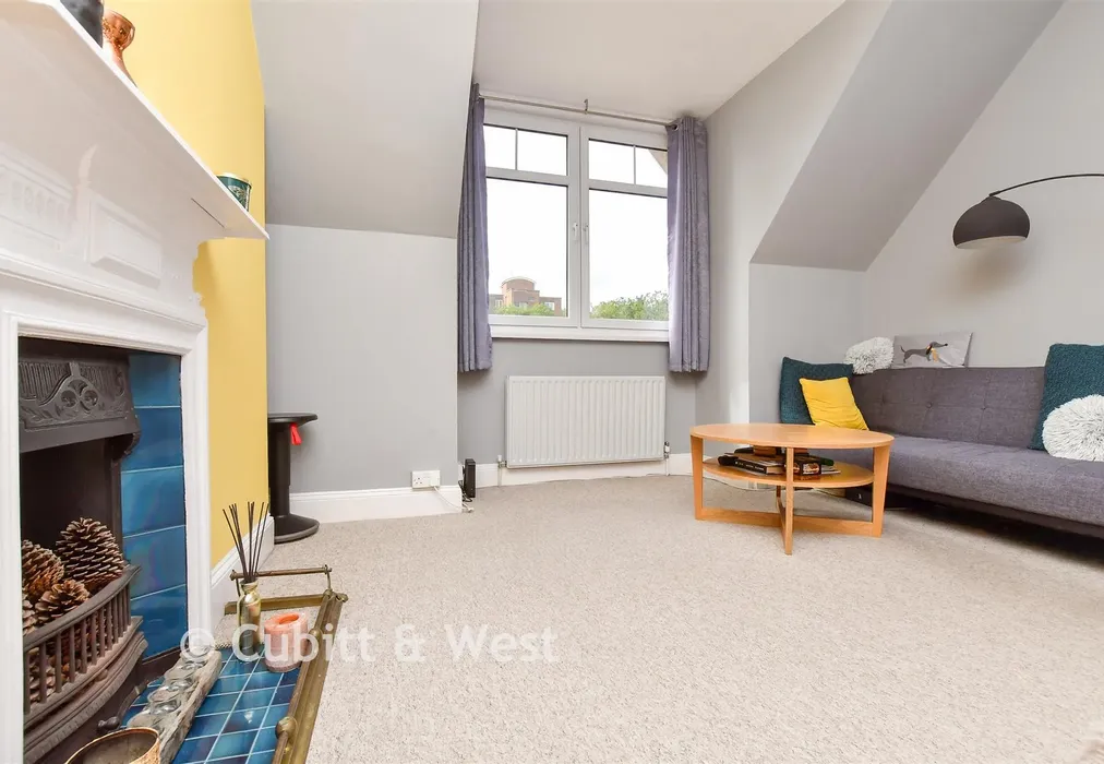 Lounge - Cedar Road, Sutton, Surrey - Wards of Kent