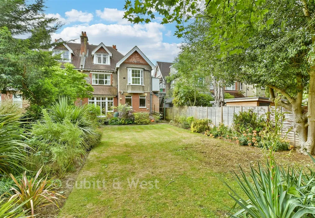 Communal Gardens - Cedar Road, Sutton, Surrey - Wards of Kent