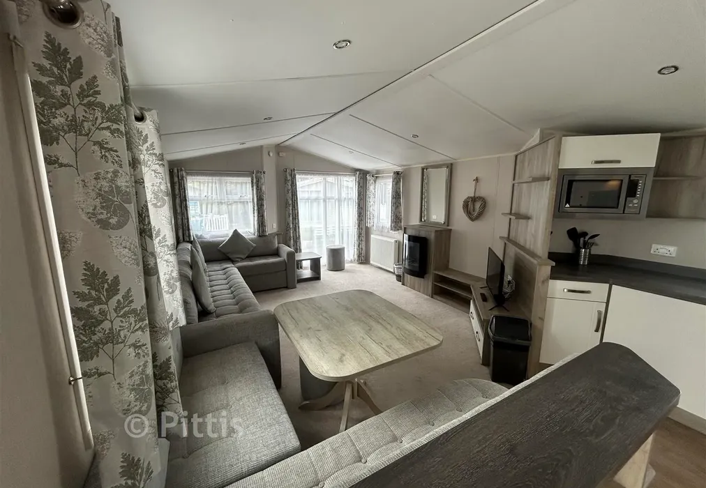 Dining Area - Rookley Country Park, Rookley, Isle of Wight - Wards of Kent