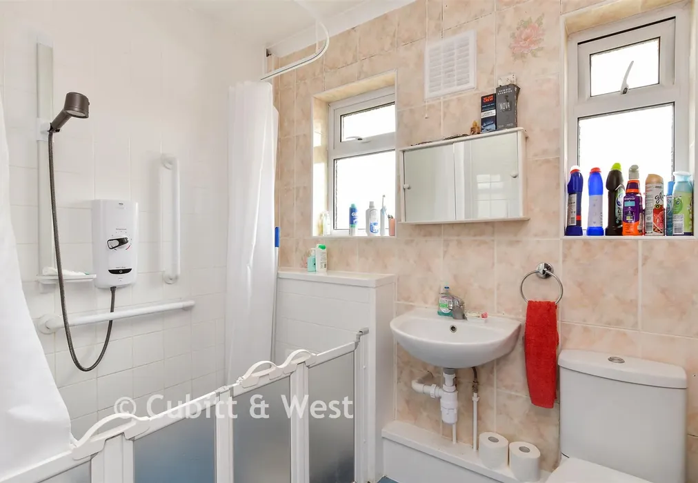 Shower Room - Westfield Avenue, Saltdean, Brighton, East Sussex - Wards of Kent