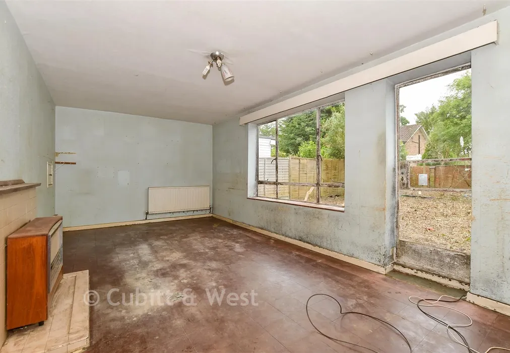 Lounge/Dining Room - Kirdford Close, Crawley, West Sussex - Wards of Kent