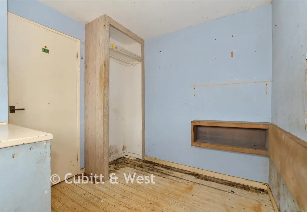 Bedroom 3 - Kirdford Close, Crawley, West Sussex - Wards of Kent