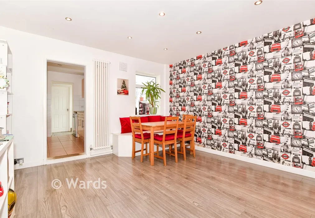 Dining Room - Portland Place, Snodland, Kent - Wards of Kent