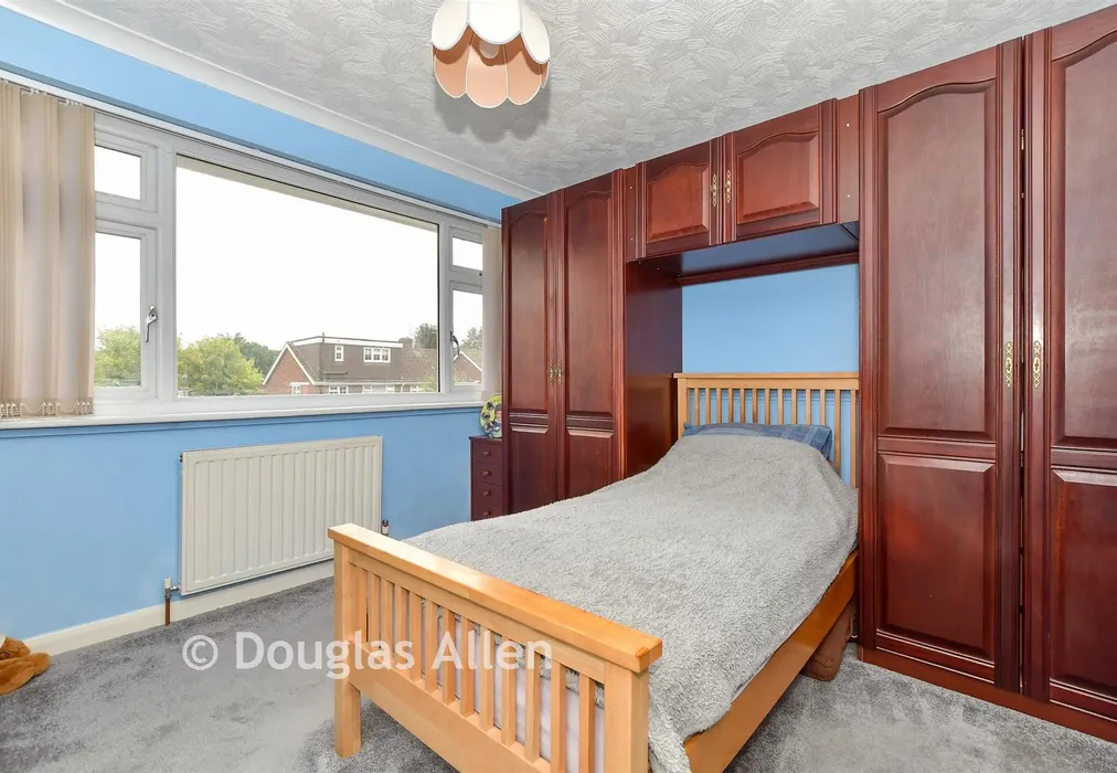 Bedroom 2 - Falkirk Close, Hornchurch, Essex - Wards of Kent
