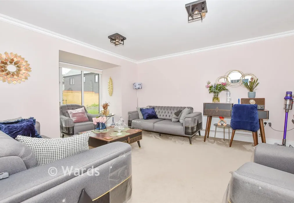 Lounge - Bella Rosa Drive, Langley, Kent - Wards of Kent