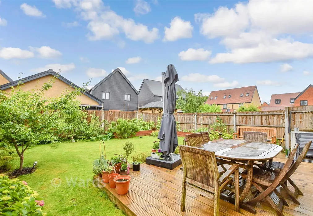Rear Garden - Bella Rosa Drive, Langley, Kent - Wards of Kent