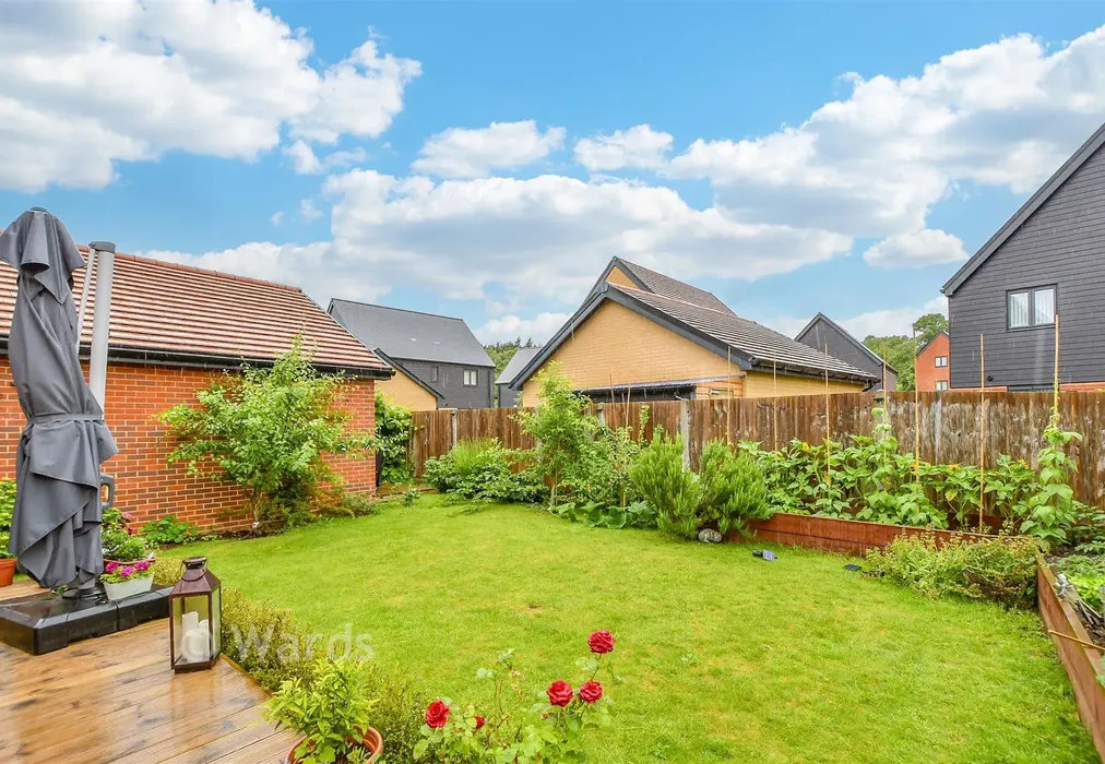Rear Garden - Bella Rosa Drive, Langley, Kent - Wards of Kent