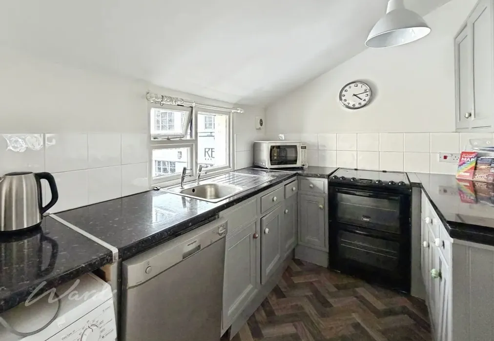 Albion 9 kitchen ... - Albion Street Broadstairs CT10 - Wards of Kent