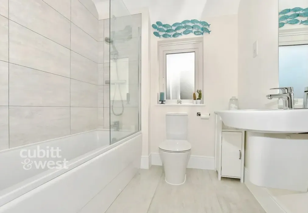 086f5681-Bathroom - Champions Place Hickstead RH17 - Wards of Kent