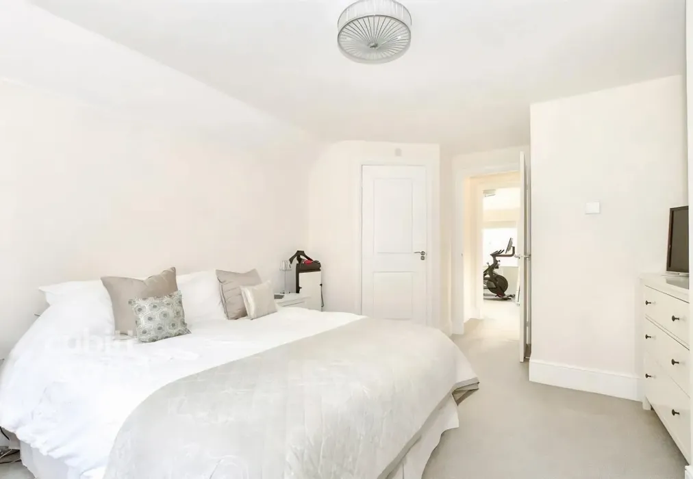 cbbd0da5-Bedroom ... - Champions Place Hickstead RH17 - Wards of Kent