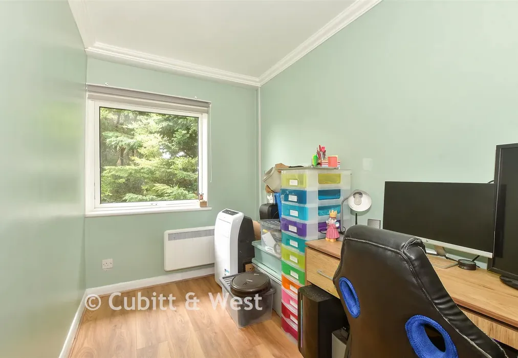 Bedroom 2 - Hayling Court, Crawley, West Sussex - Wards of Kent