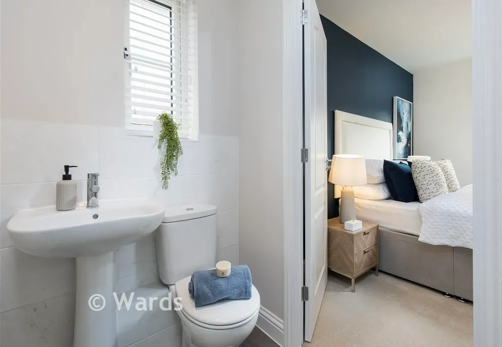 En-Suite Shower Room Shower Room - Wellington Gardens, Walmer, Kent - Wards of Kent