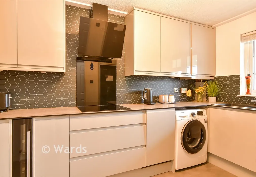 Kitchen - Embassy Close, Gillingham, Kent - Wards of Kent
