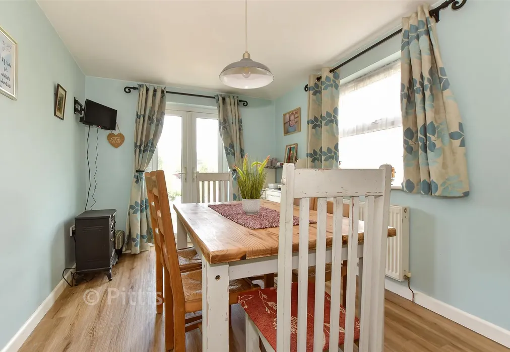 Dining Room - St. John's Road, Wroxall, Ventnor, Isle of Wight - Wards of Kent