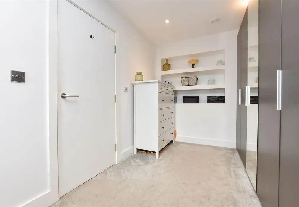 Bedroom 1 - Mill Green Road, Mitcham Junction, Surrey - Wards of Kent