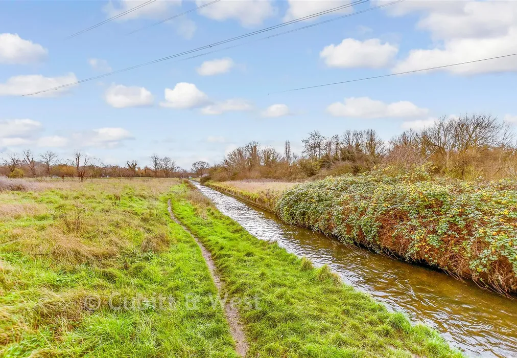 Surrounding Area - Mill Green Road, Mitcham Junction, Surrey - Wards of Kent