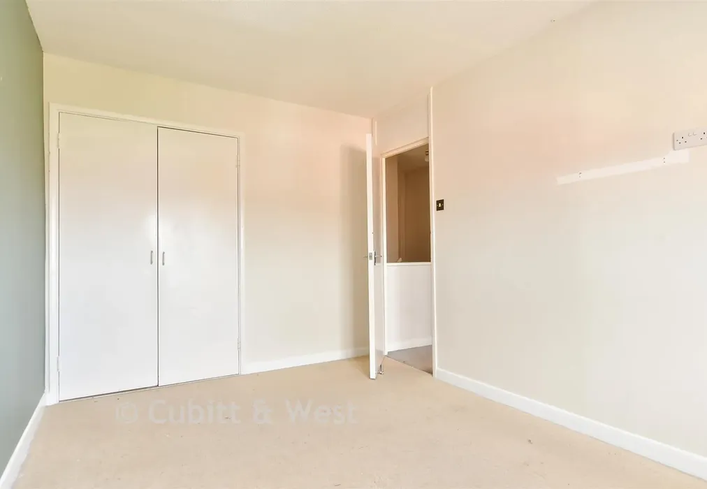 Bedroom 2 - Dinsdale Gardens, Rustington, West Sussex - Wards of Kent