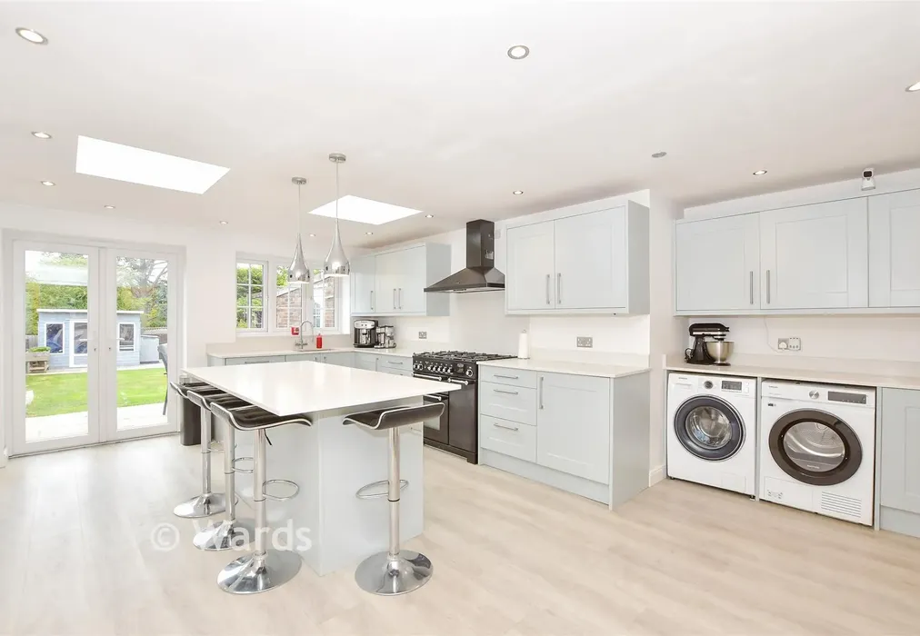 Kitchen/Breakfast Room - Golf Links Avenue, Gravesend, Kent - Wards of Kent