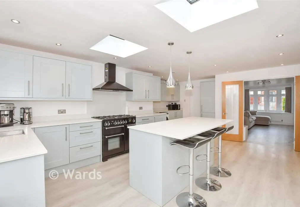 Kitchen/Breakfast Room - Golf Links Avenue, Gravesend, Kent - Wards of Kent