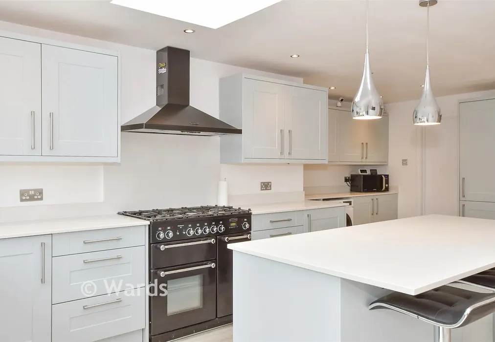 Internal Lifestyle Photograph - Golf Links Avenue, Gravesend, Kent - Wards of Kent