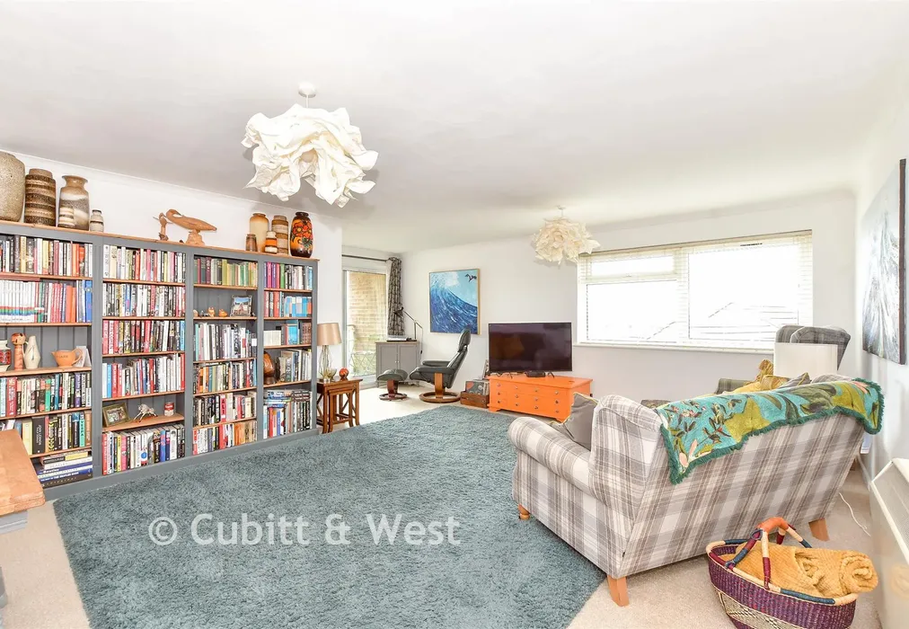Lounge/Dining Room - Southwood Road, Hayling Island, Hampshire - Wards of Kent