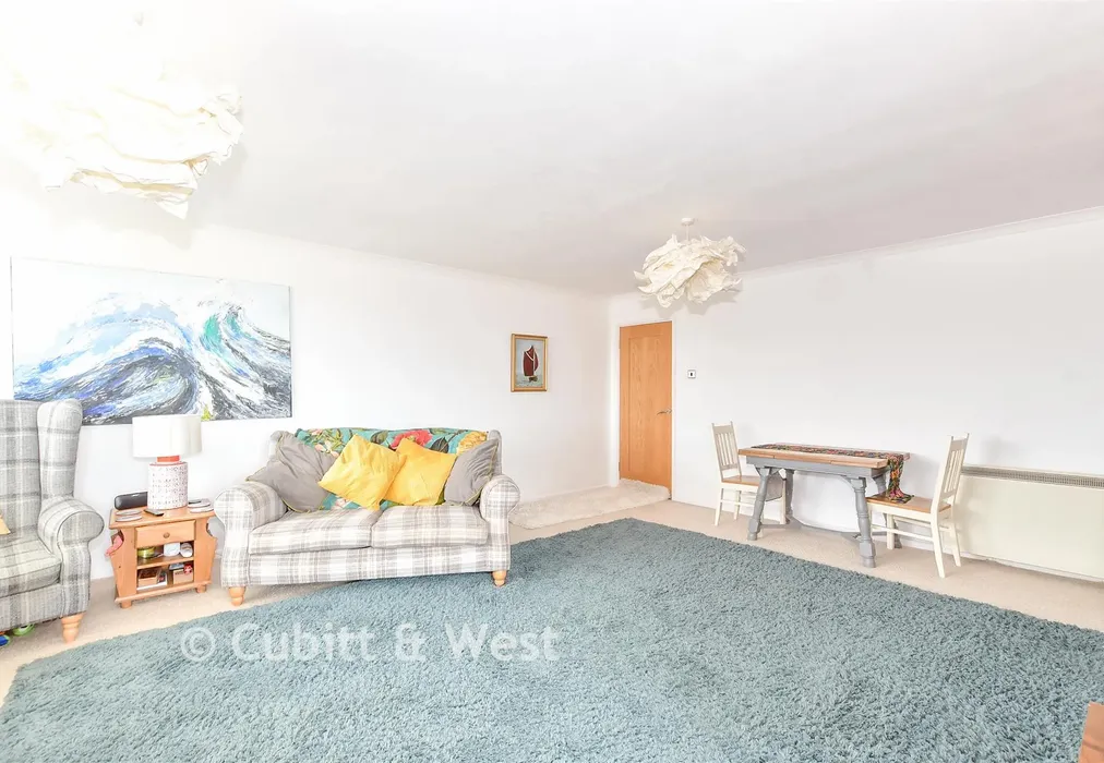 Lounge/Dining Room - Southwood Road, Hayling Island, Hampshire - Wards of Kent