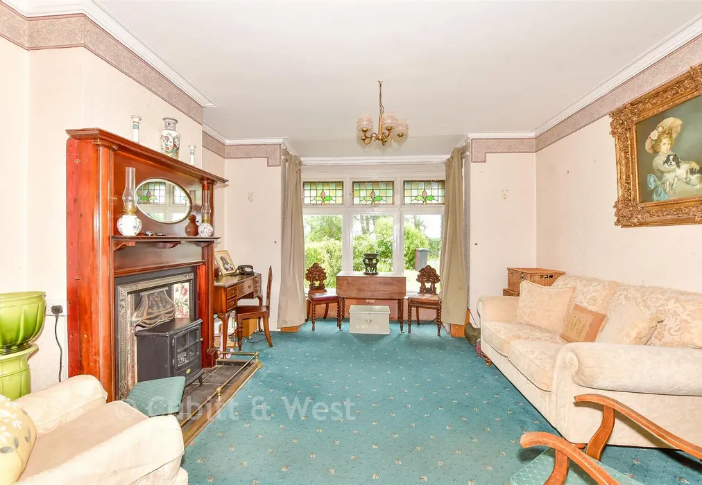 Lounge - Main Road, Emsworth, Hampshire - Wards of Kent