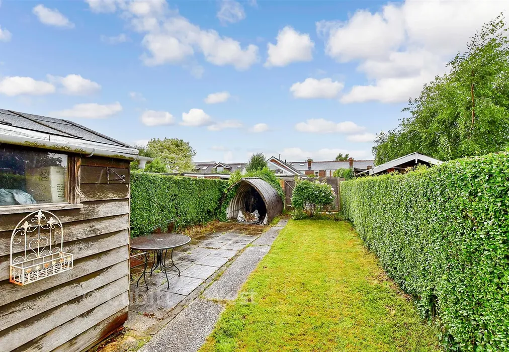 Rear Garden - Main Road, Emsworth, Hampshire - Wards of Kent