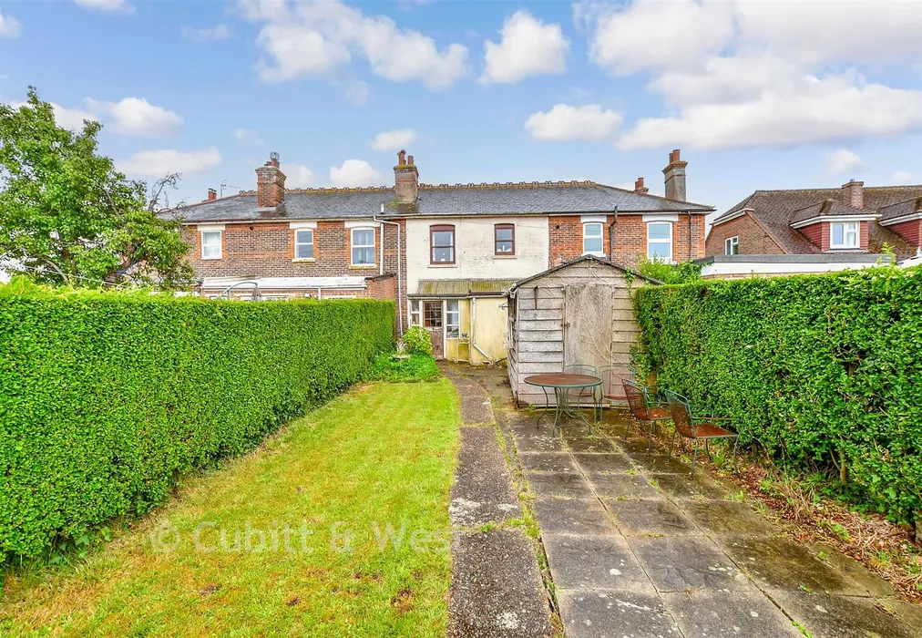 Rear Garden - Main Road, Emsworth, Hampshire - Wards of Kent