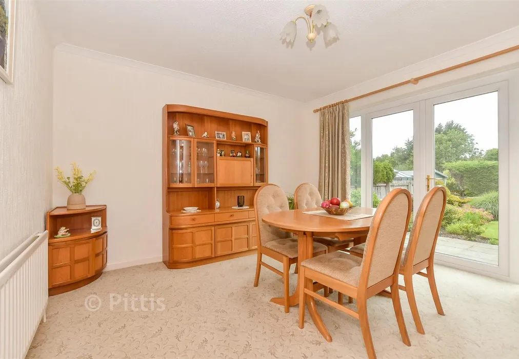 Dining Room - Staplers Road, Newport, Isle of Wight - Wards of Kent