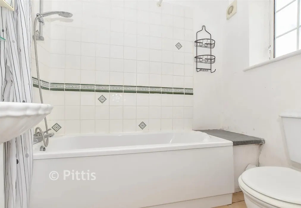 Bathroom - St. James Street, Newport, Isle of Wight - Wards of Kent