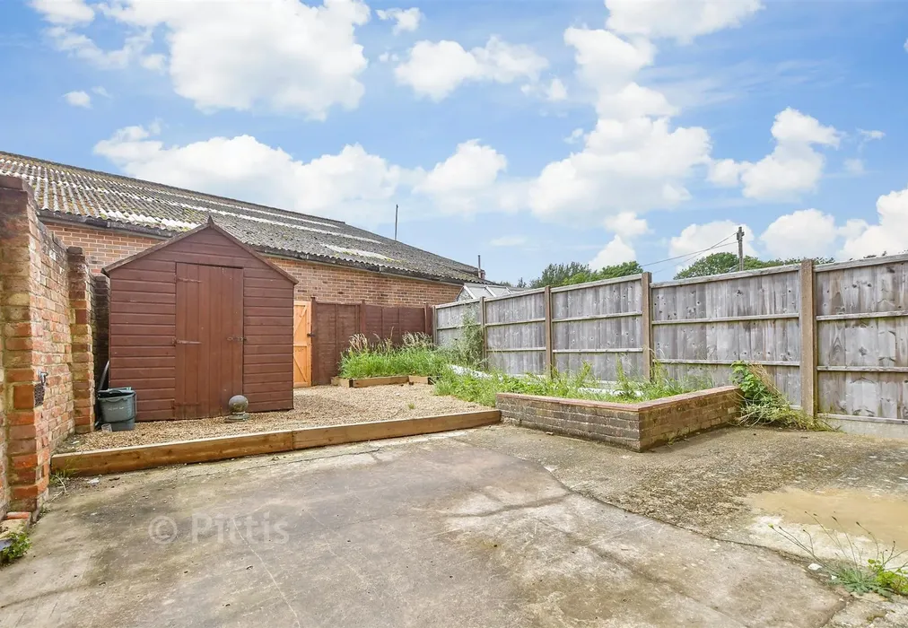 Communal Gardens - St. James Street, Newport, Isle of Wight - Wards of Kent
