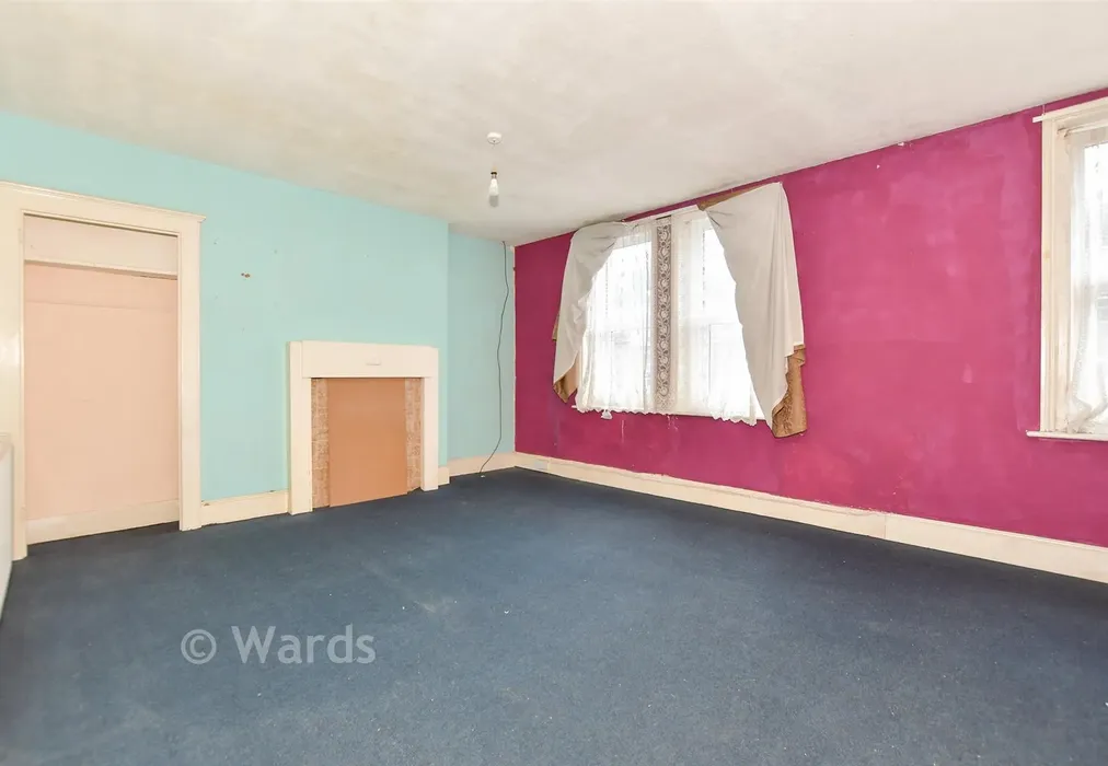 Bedroom 3 - London Road, River, Kent - Wards of Kent