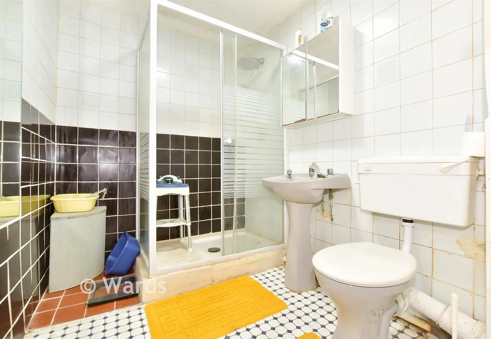 Shower Room - London Road, River, Kent - Wards of Kent