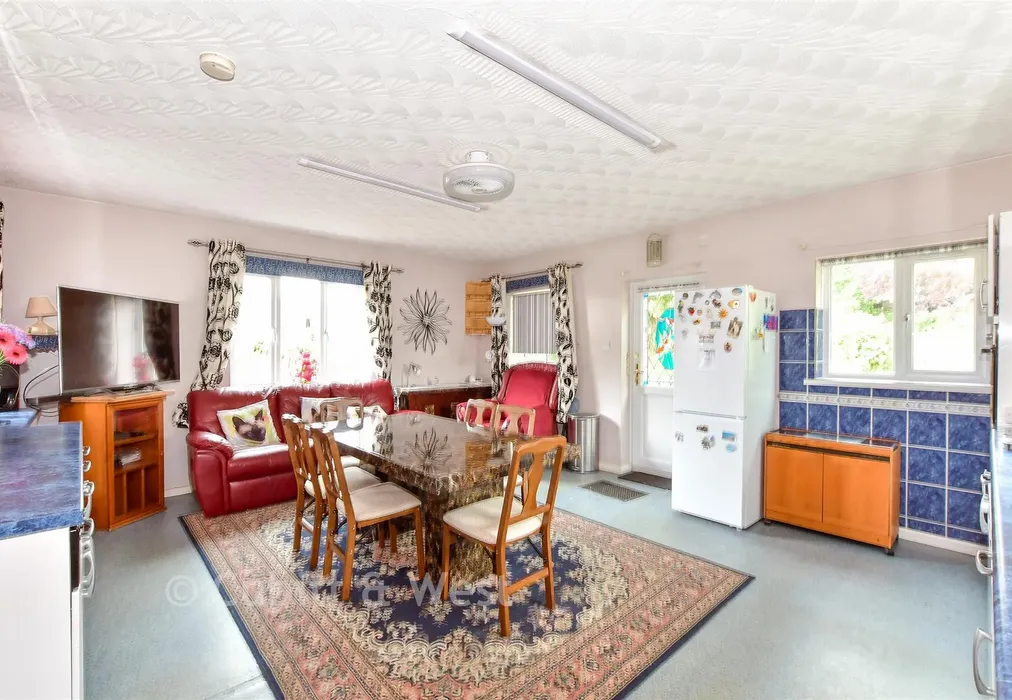 Kitchen/Breakfast Room - Lone Valley, Widley, Hampshire - Wards of Kent