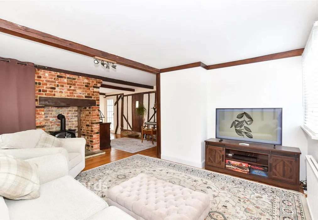 Lounge - West Street, Harrietsham, Maidstone, Kent - Wards of Kent