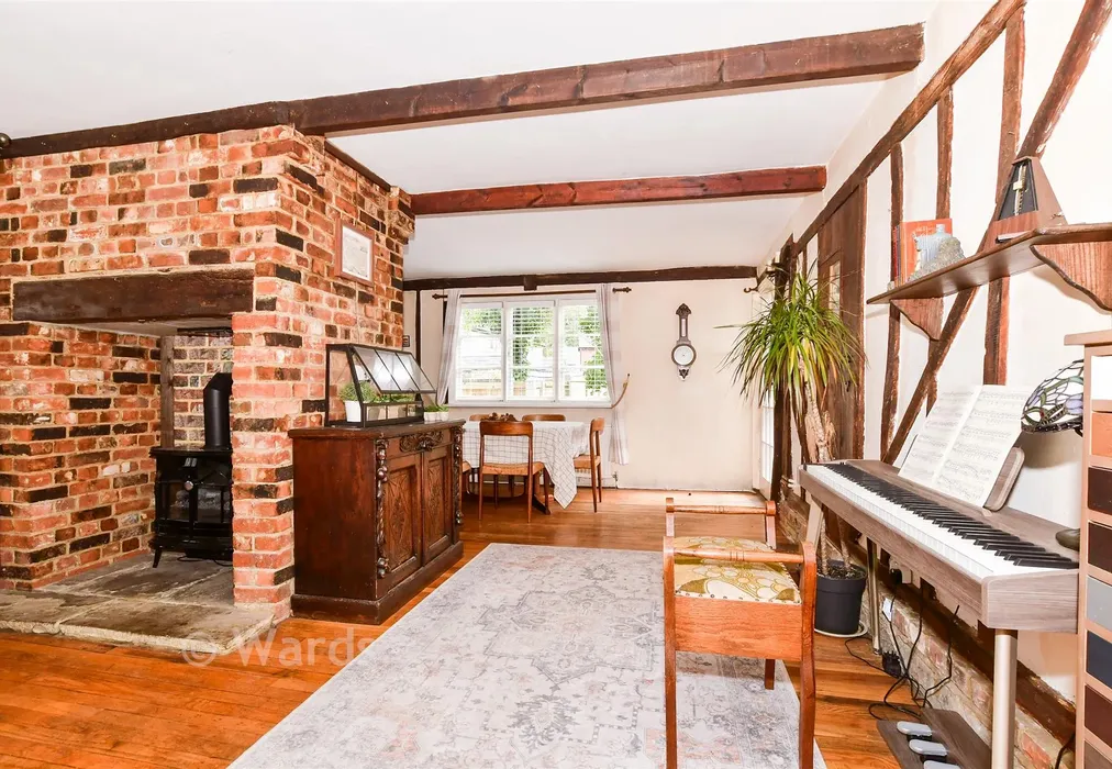 Lounge - West Street, Harrietsham, Maidstone, Kent - Wards of Kent